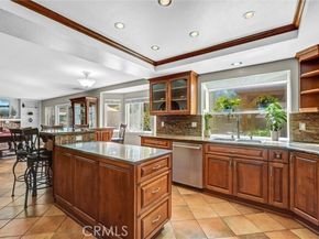21231 Calle Sendero, Lake Forest (el Toro) CA 92630