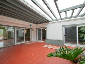 3621 Vista Campana 16, Oceanside CA 92057