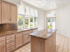 9618 Claiborne Square, La Jolla (san Diego) CA 92037