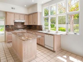 9618 Claiborne Square, La Jolla (san Diego) CA 92037