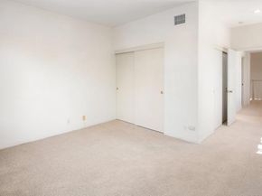 9618 Claiborne Square, La Jolla (san Diego) CA 92037