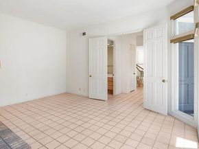 9618 Claiborne Square, La Jolla (san Diego) CA 92037