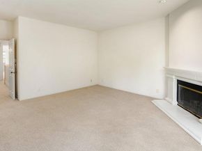 9618 Claiborne Square, La Jolla (san Diego) CA 92037
