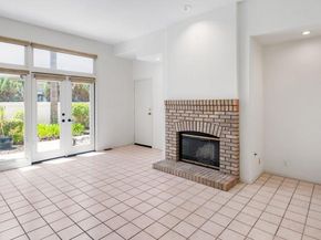 9618 Claiborne Square, La Jolla (san Diego) CA 92037