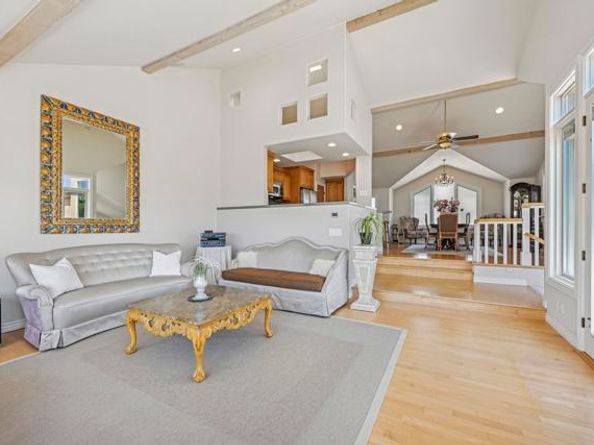 2542 Manchester Avenue, Cardiff By The Sea (encinitas) CA 92007