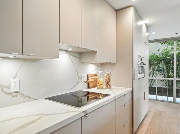 800 PROSPECT Street 1F, La Jolla (san Diego) CA 92037