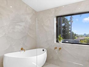 3170 Falcon Drive, Carlsbad CA 92008