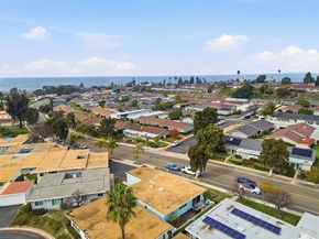3747 Vista Campana 35, Oceanside CA 92057