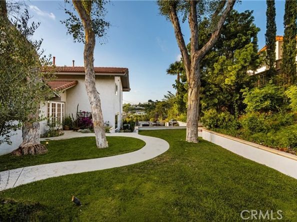 10721 Equestrian Drive, Tustin CA 92705