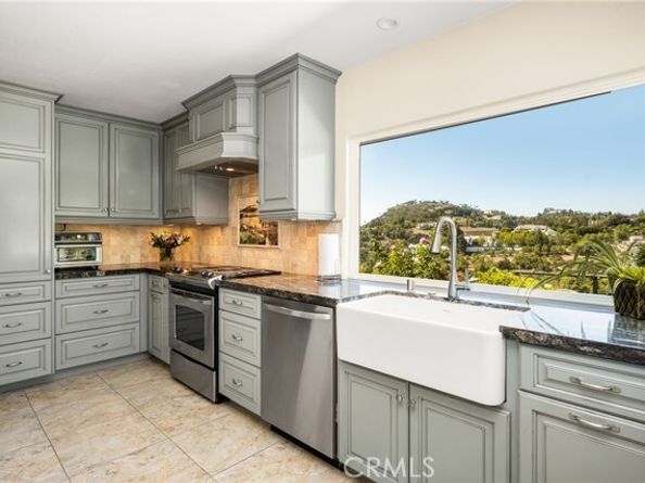 10721 Equestrian Drive, Tustin CA 92705