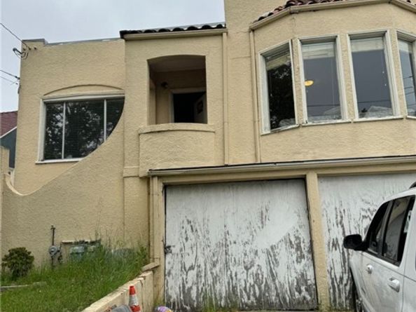 2123 High, Oakland CA 94601
