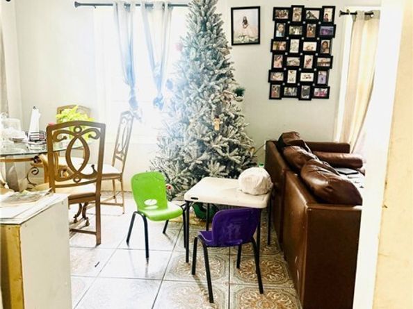 10712 Sherman, Sun Valley (los Angeles) CA 91352