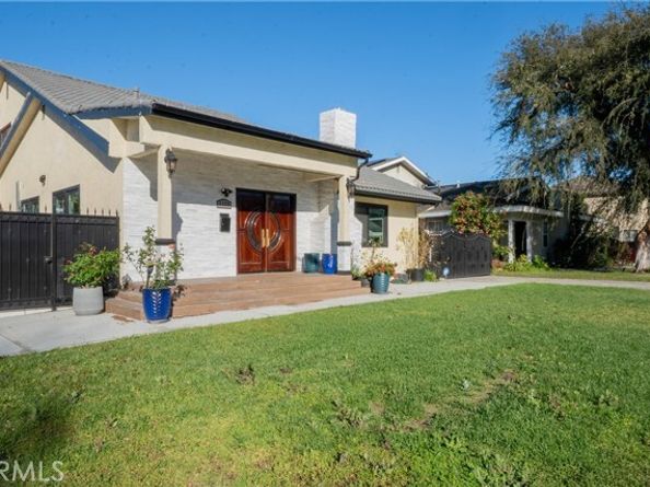 5339 E Greenmeadow, Long Beach CA 90808