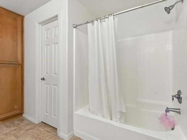 13009 Evening Creek Drive 8, San Diego CA 92128