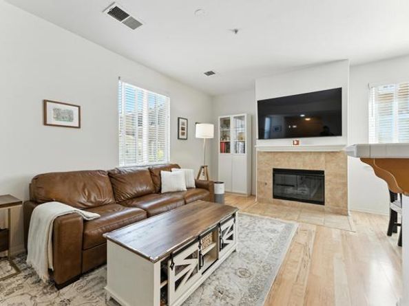 13009 Evening Creek Drive 8, San Diego CA 92128