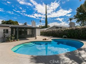 8527 Casaba Avenue, Winnetka (los Angeles) CA 91306