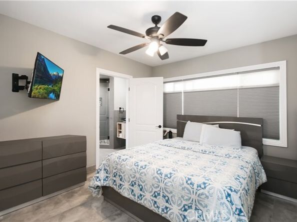 8527 Casaba Avenue, Winnetka (los Angeles) CA 91306