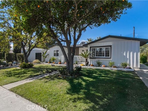 8527 Casaba Avenue, Winnetka (los Angeles) CA 91306