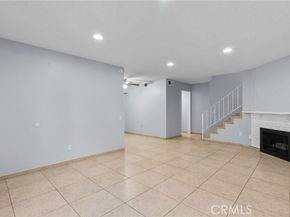 14265 Terra Bella St 10, Panorama City (los Angeles) CA 91402