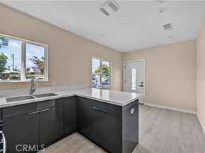 8900 Hazeltine Ave, Panorama City (los Angeles) CA 91402