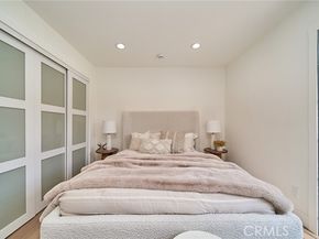 9604 Swinton, North Hills (los Angeles) CA 91343