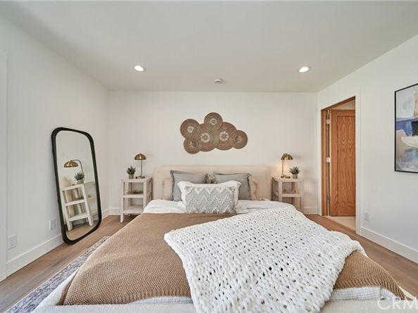 9604 Swinton, North Hills (los Angeles) CA 91343