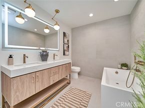9604 Swinton, North Hills (los Angeles) CA 91343