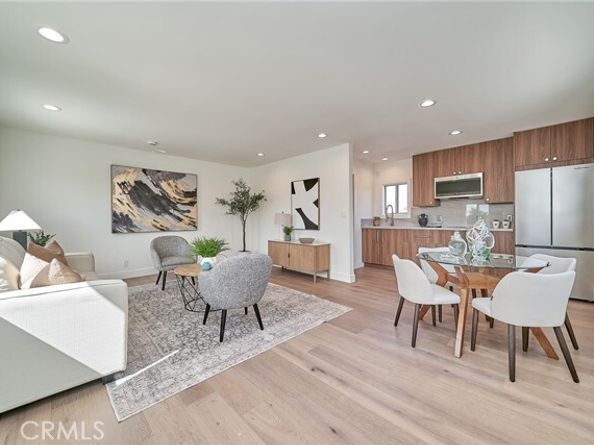 9604 Swinton, North Hills (los Angeles) CA 91343