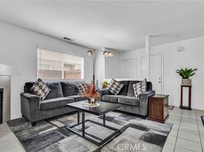 9155 Cedros Avenue 12, Panorama City (los Angeles) CA 91402