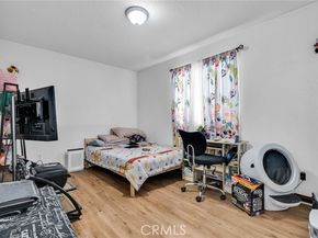 9155 Cedros Avenue 12, Panorama City (los Angeles) CA 91402