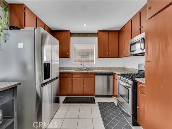 9155 Cedros Avenue 12, Panorama City (los Angeles) CA 91402