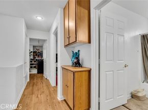 9155 Cedros Avenue 12, Panorama City (los Angeles) CA 91402