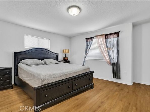 9155 Cedros Avenue 12, Panorama City (los Angeles) CA 91402