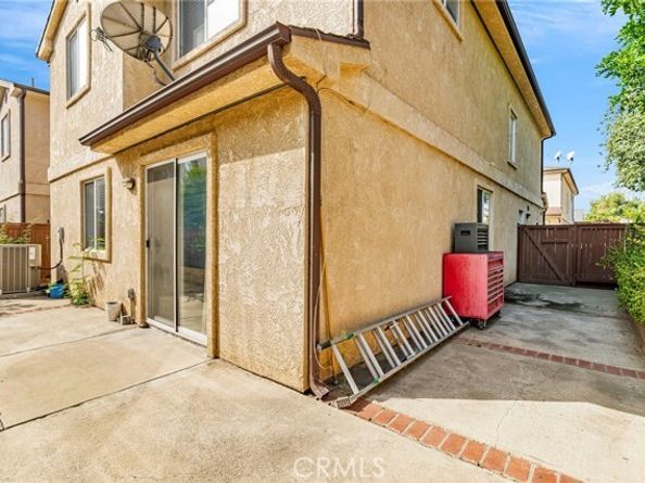 9155 Cedros Avenue 12, Panorama City (los Angeles) CA 91402
