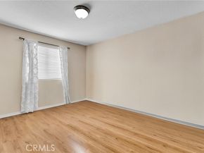 9155 Cedros Avenue 12, Panorama City (los Angeles) CA 91402