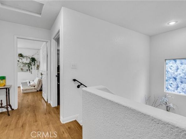 9155 Cedros Avenue 12, Panorama City (los Angeles) CA 91402