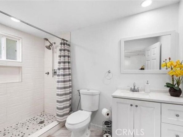 7327 N Loma Verde, Canoga Park (los Angeles) CA 91303