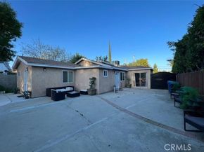 7327 N Loma Verde, Canoga Park (los Angeles) CA 91303
