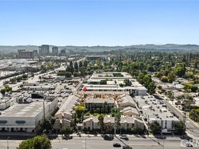 22038 Vanowen St. 215, Woodland Hills (los Angeles) CA 91303