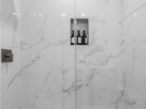 18530 Hatteras Street 213, Tarzana (los Angeles) CA 91356