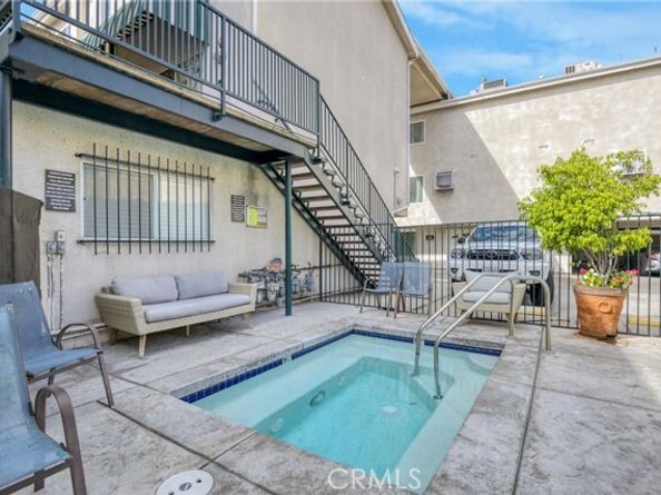 8828 Burnet Avenue 9, North Hills (los Angeles) CA 91343