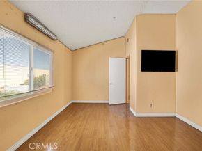 8828 Burnet Avenue 9, North Hills (los Angeles) CA 91343