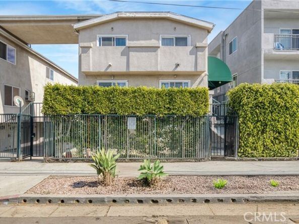 8828 Burnet Avenue 9, North Hills (los Angeles) CA 91343