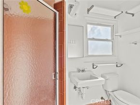 16731 Victory Boulevard, Van Nuys (los Angeles) CA 91406