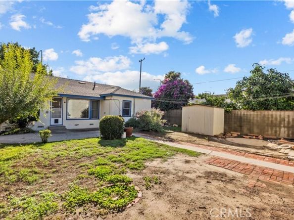 16731 Victory Boulevard, Van Nuys (los Angeles) CA 91406