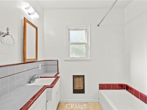 16731 Victory Boulevard, Van Nuys (los Angeles) CA 91406