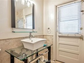 20129 Halsted Street, Chatsworth (los Angeles) CA 91311