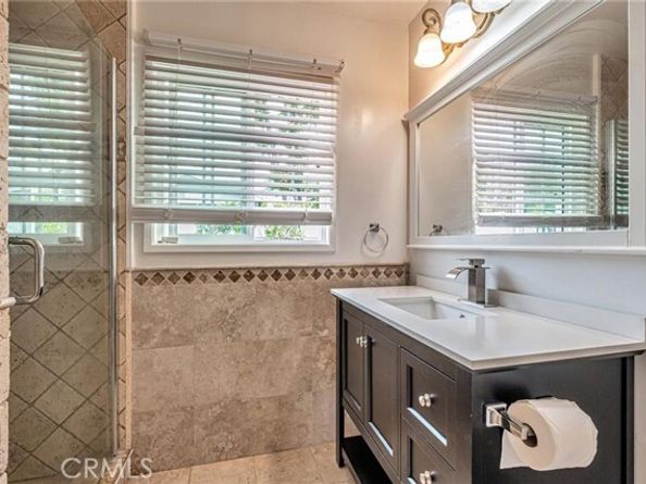 20129 Halsted Street, Chatsworth (los Angeles) CA 91311