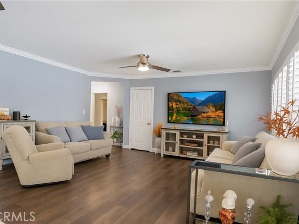 19122 Vanowen St, Reseda (los Angeles) CA 91335