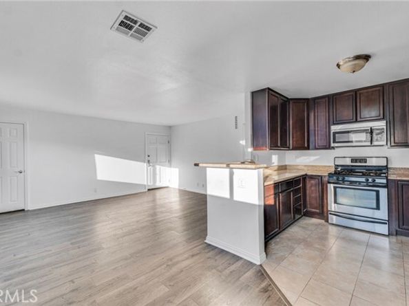 5224 Denny Avenue 209, North Hollywood (los Angeles) CA 91601